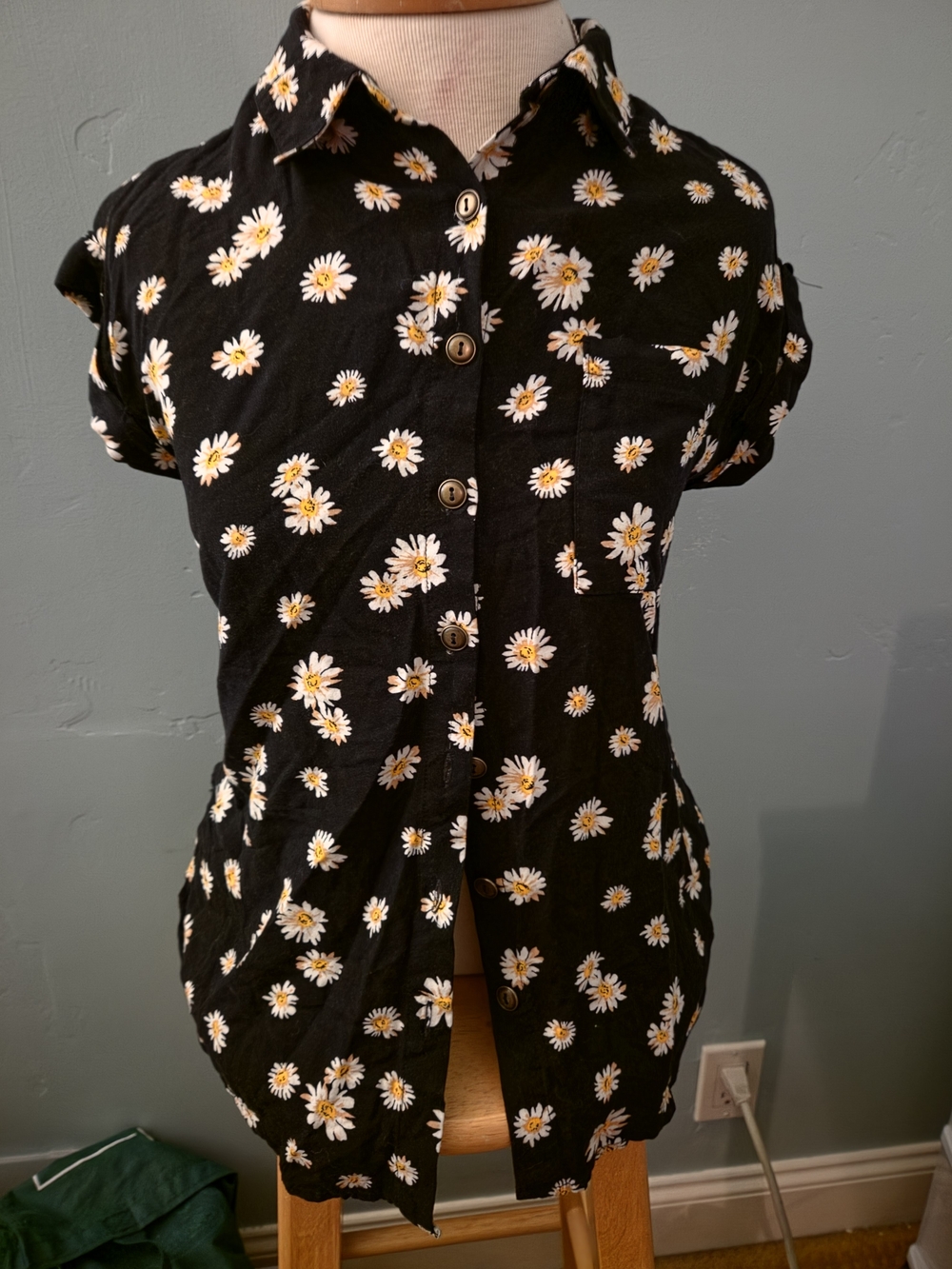 NOBO Black Daisy Print Button-Down Shirt